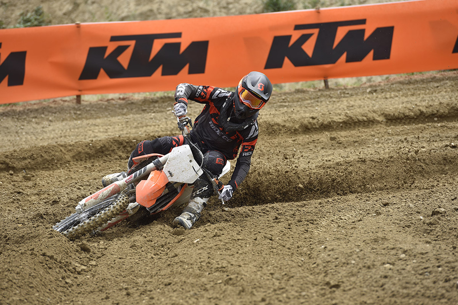 ktm_250_sx-f_2019_enduro21_560