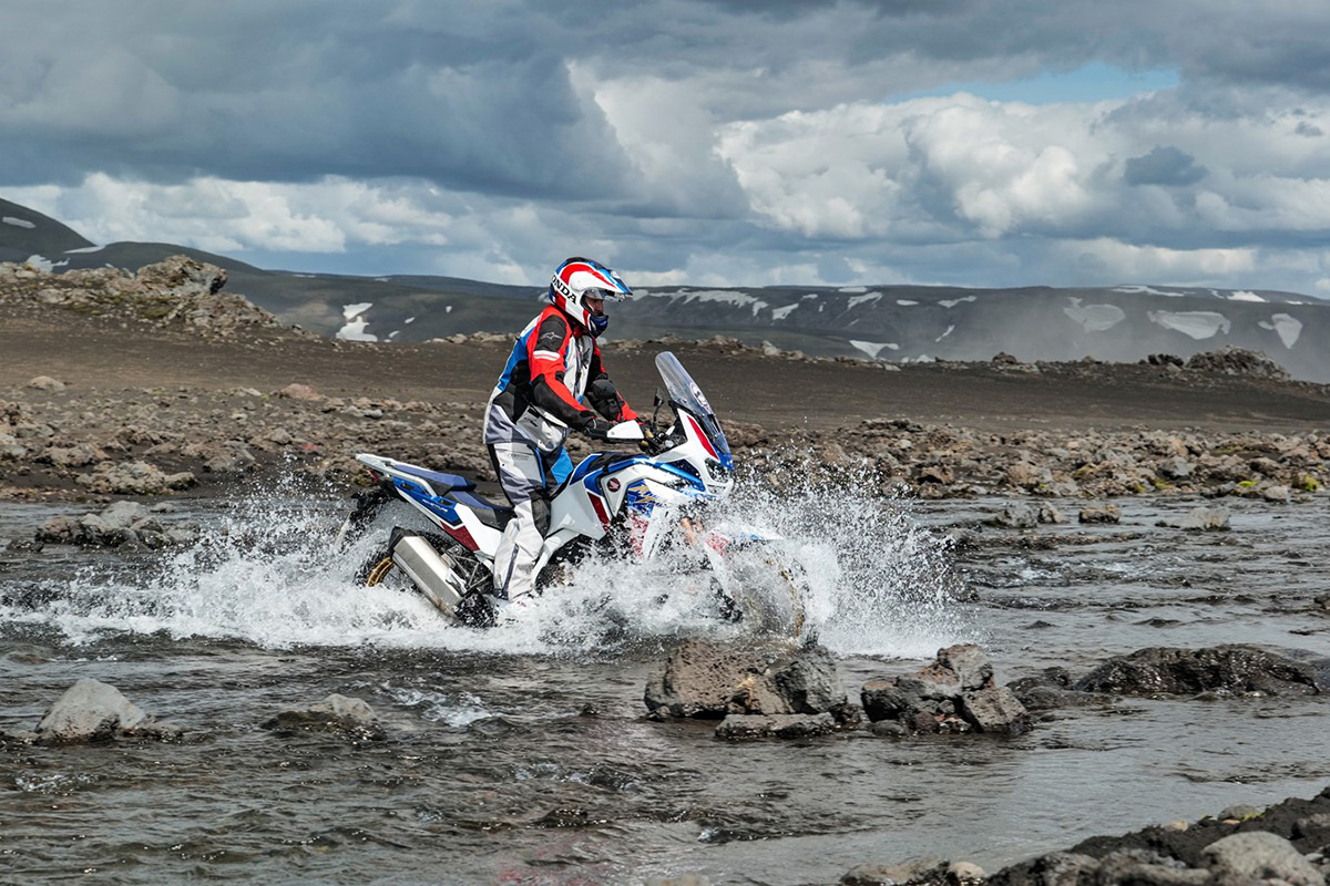 305035_the_honda_africa_twin_heads_to_iceland_for_the_third_adv_p45494
