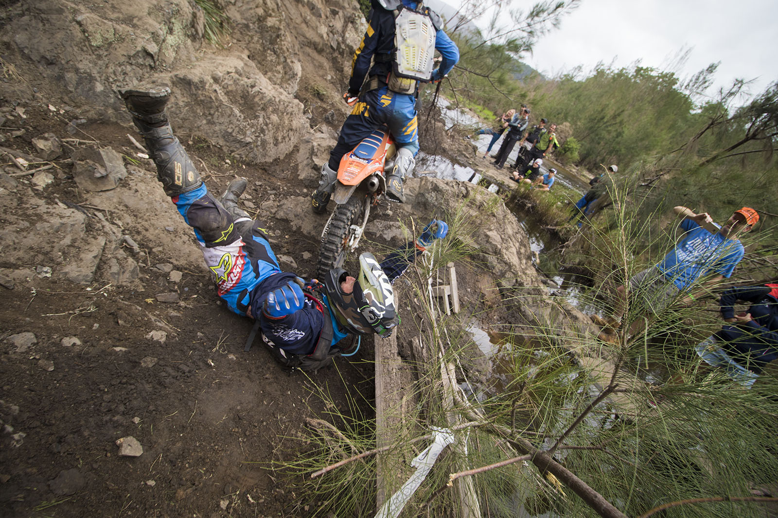 grassroots_australian_hard_enduro_man_down_560