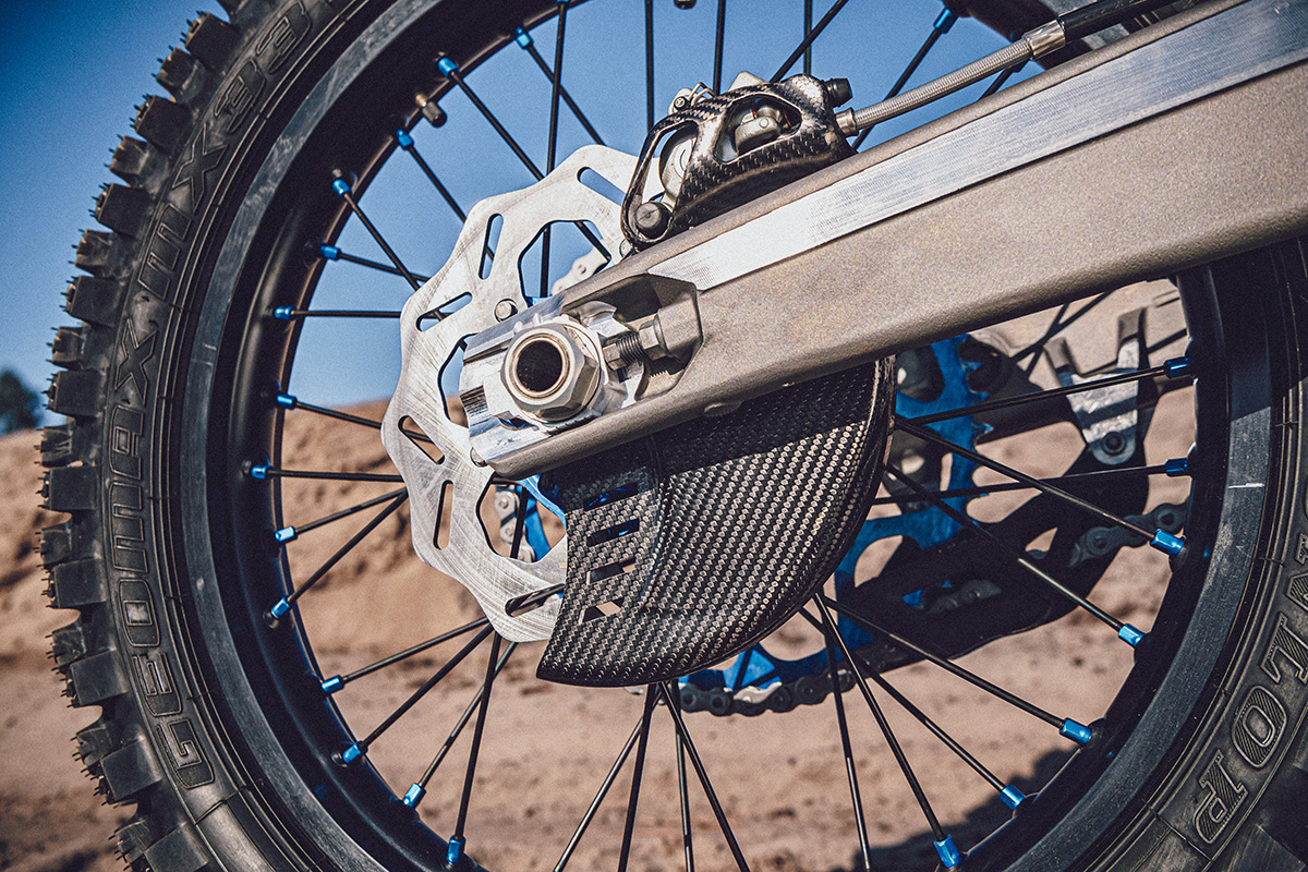 Husqvarna Motorcycles ha añadido un juego de ‘llantas factory’ con bujes anodizados y llantas D.I.D Dirt Star a su catálogo de accesorios técnicos