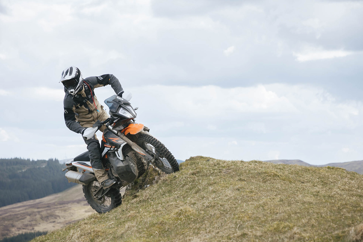 ktm-890-adv-r-enduro21-021