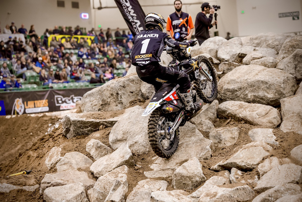 colton-haaker-2021_endurocross-round-3