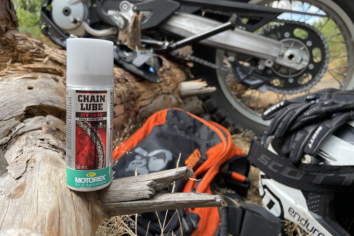 Tested: Motorex’s miniature & refillable off-road chain spray