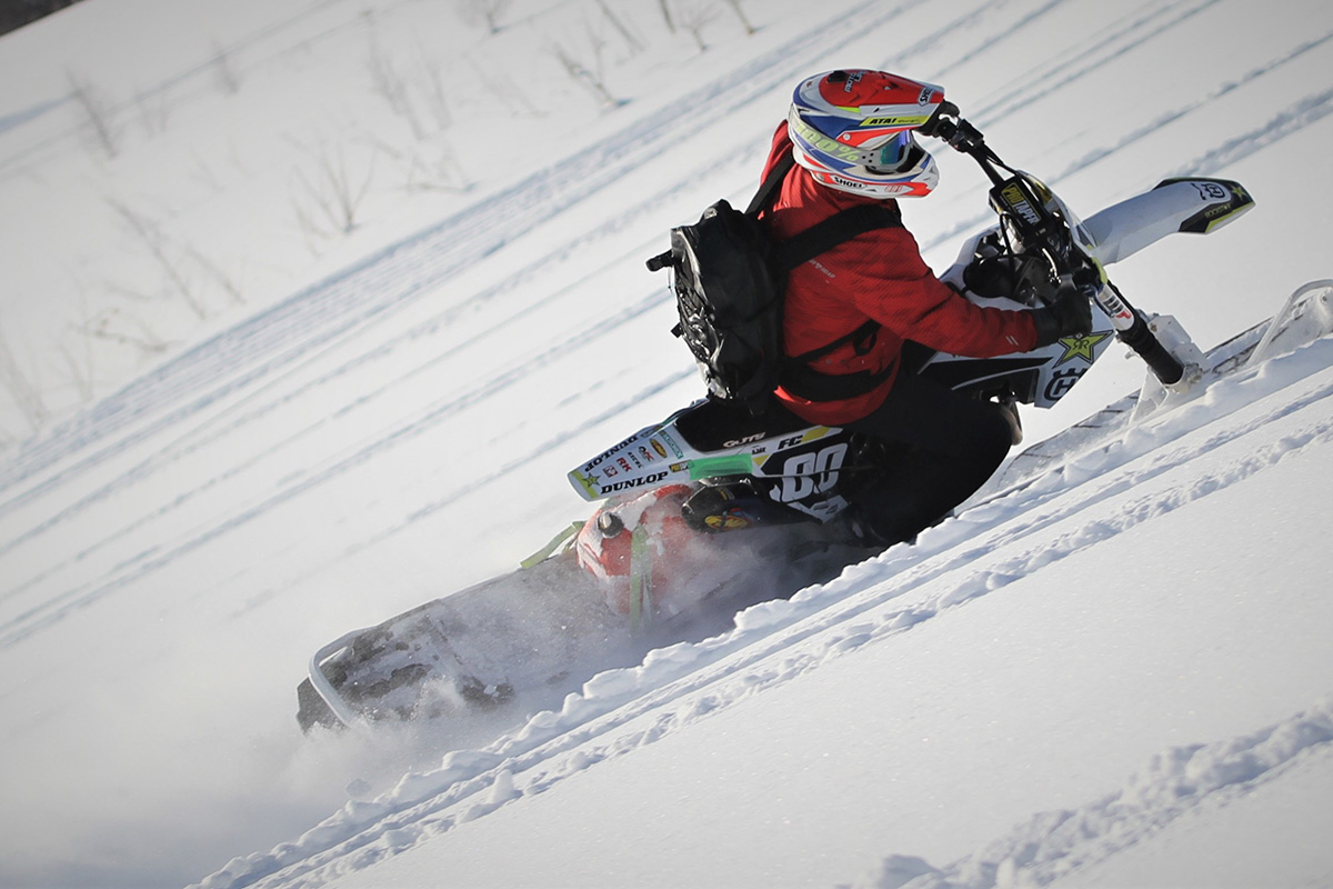 Hokkaido Snow Bike Experience: Inolvidables excursiones con moto de nieve en Japón