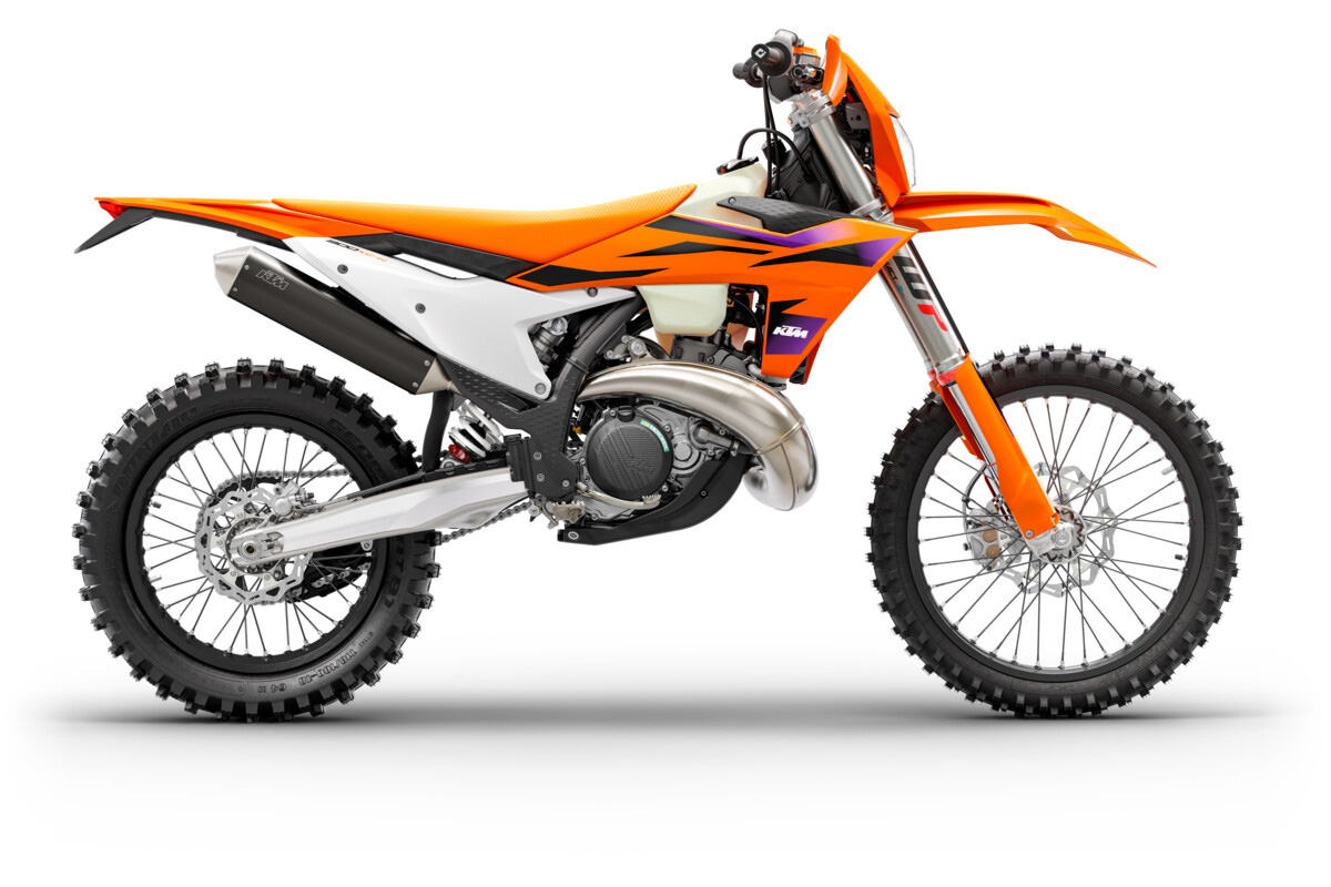 my24_ktm-300-xc-w_us-right