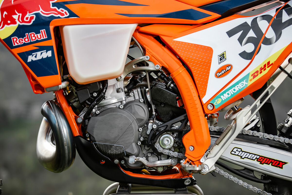 520459_manuel-lettenbichler_ktm-factory-racing-2023_0127_images