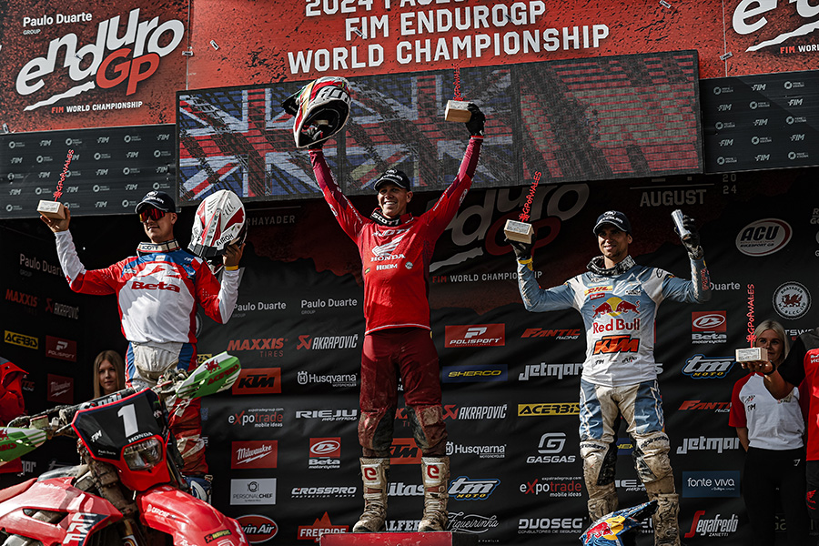 Resultados EnduroGP Gales 2024: Victoria de Steve Holcombe el Día 1