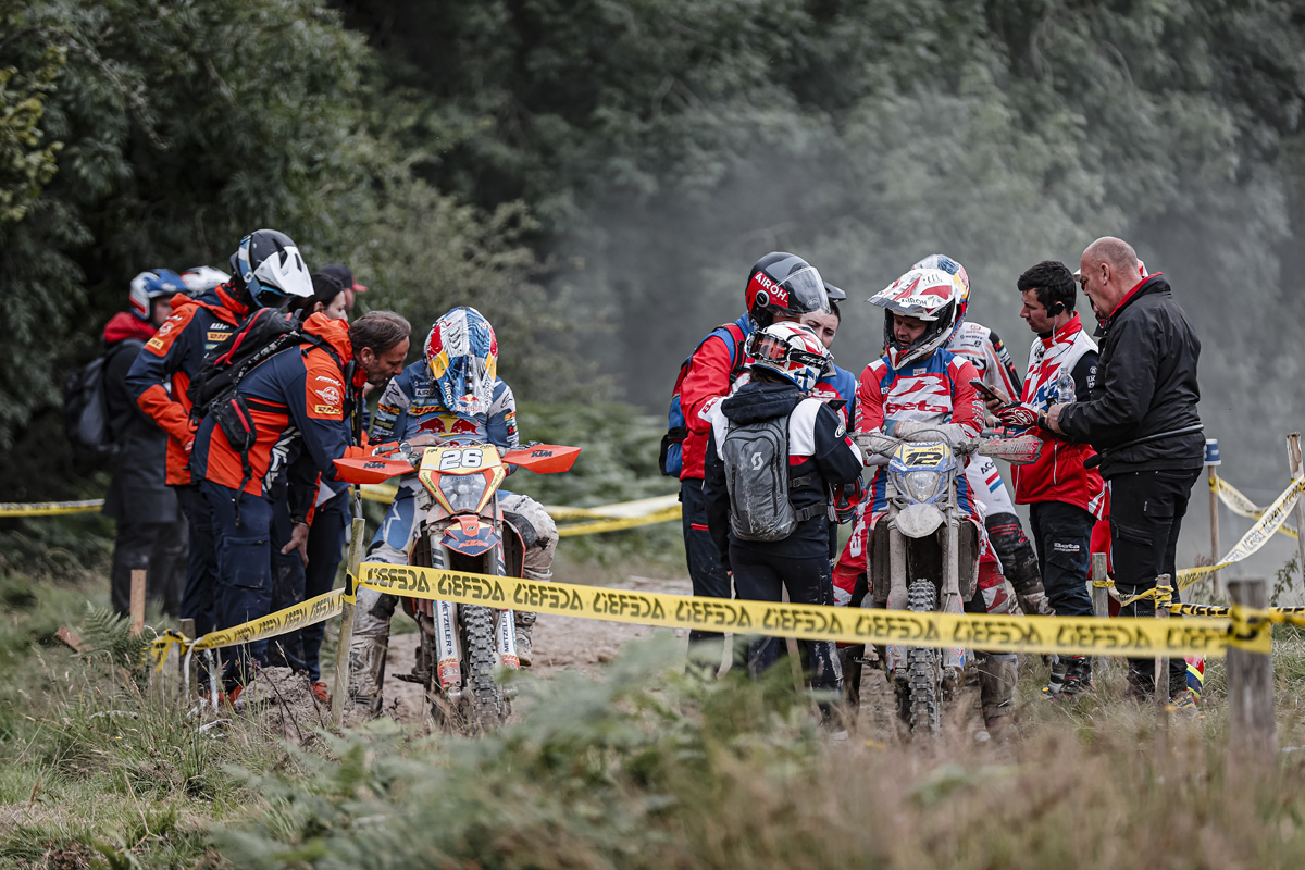 brad_freeman_josep_garcia_endurogp-2024-rnd6_17098