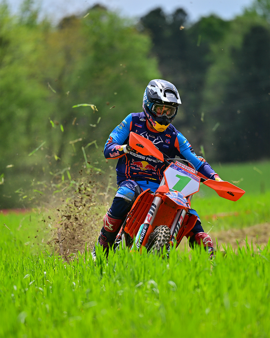 gus-riordan-02-fmf-ktm-factory-racing-team-landers