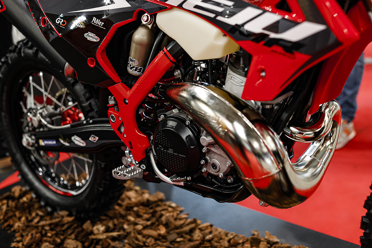 Quick look: Rieju Aventura Rally 307 and new fuel injected MR 300i enduro two-stroke