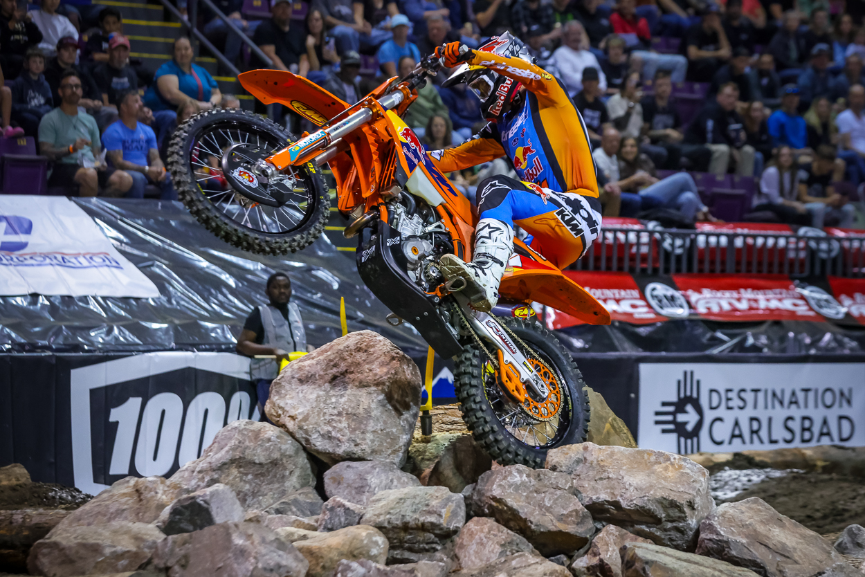 2024 EnduroCross: Trystan Hart Wins Opener – Jonny Walker and Cooper Abbott complete podium