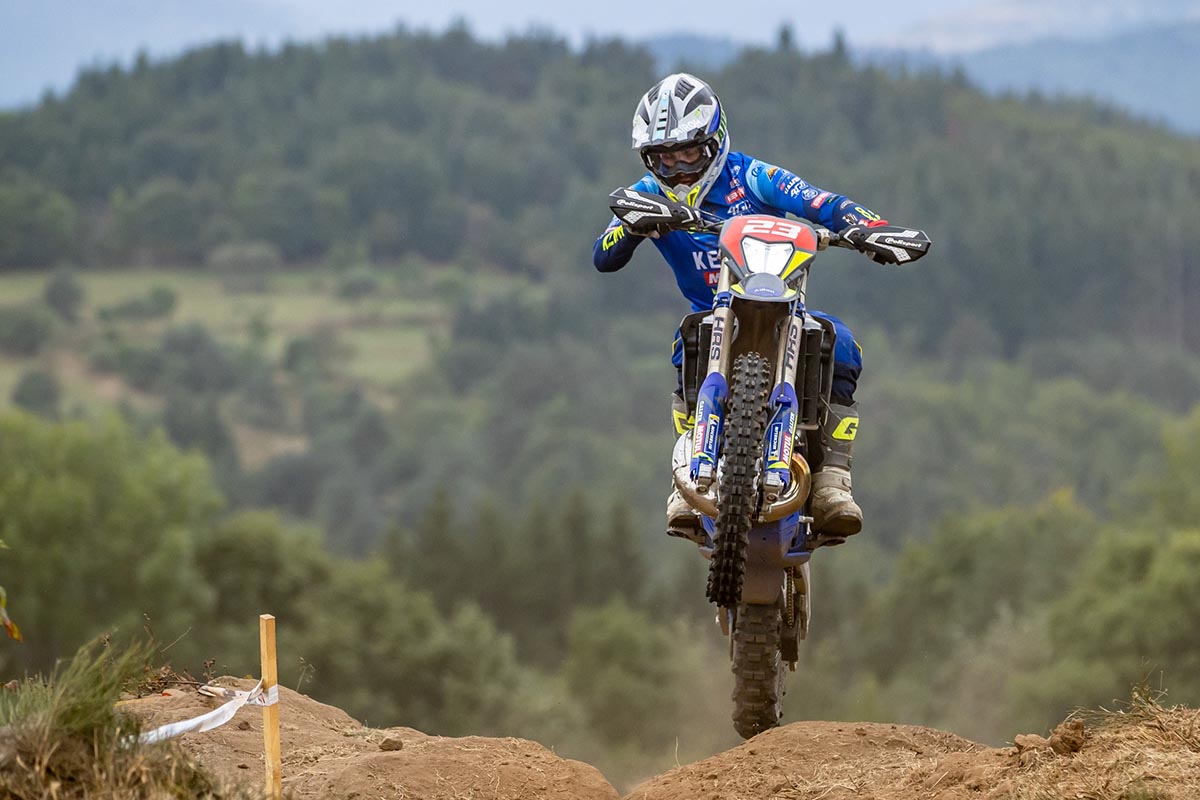 Enduro Francia: Zach Pichon vence los dos días de carrera en Saint-Agrève