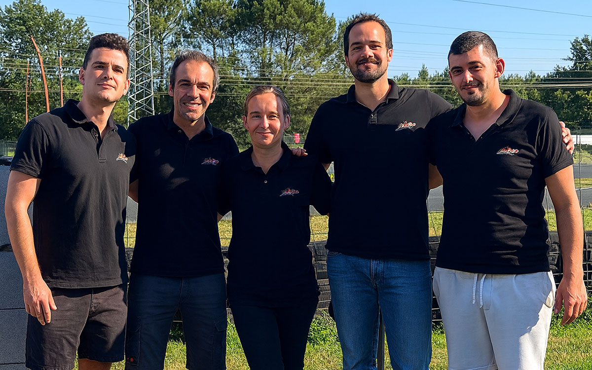 AXP Racing abre paso a una nueva generación en su equipo directivo