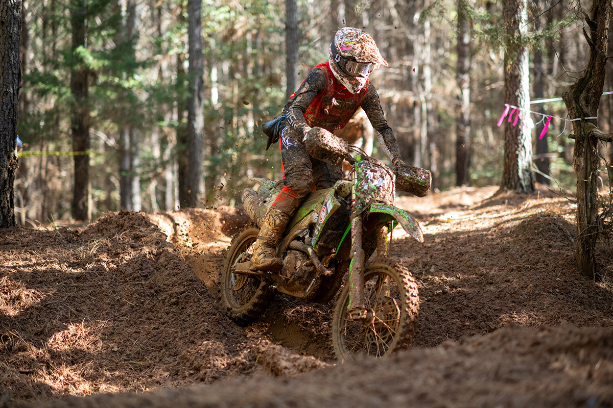 Vídeo y resultados Big Buck GNCC: DeFeo gana y las 250 de XC2 hacen historia copando el podio en la primera ronda