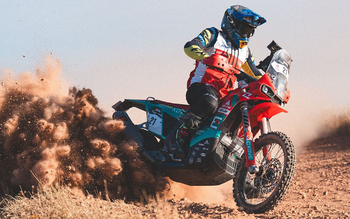 Baja Aragón 2025: Vídeo con lo más destacado – Tres marcas distintas llenan de color el podio de Motos