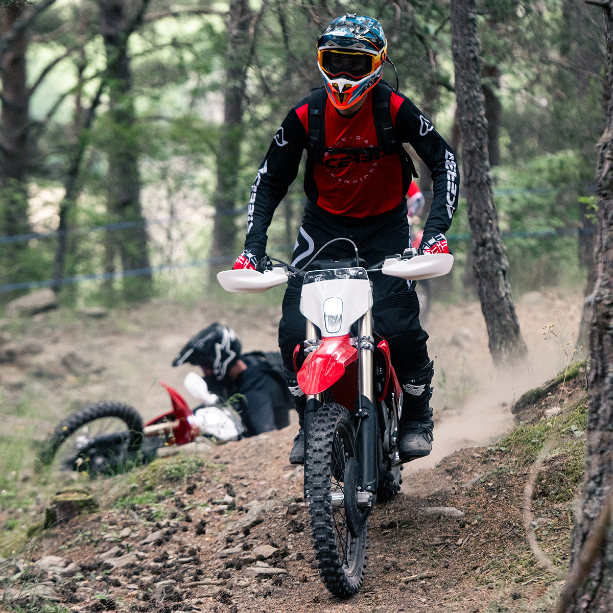 250616_starkdestinationexpyreneesday1_jon-pearson_varg_ex_syova_p81455