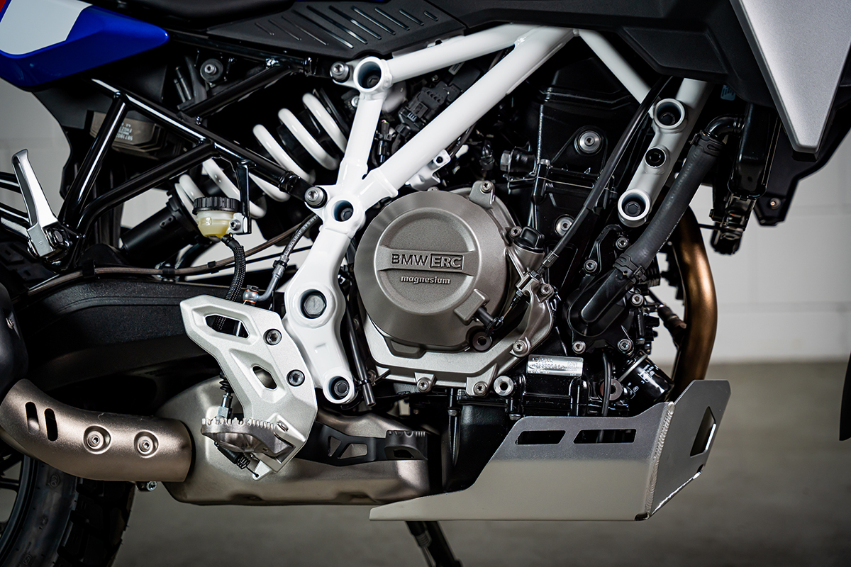 p90623860_highres_the-new-bmw-f-450-gs