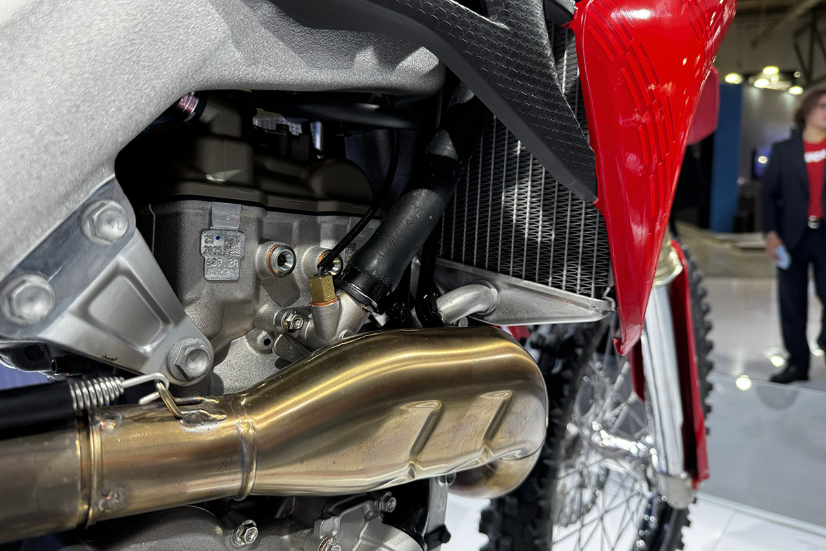 desmo450-enduro-img_3202-copy