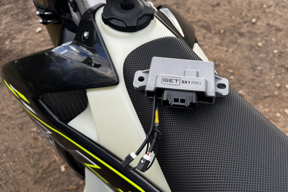 get_athena_sx1_pro_ecu_triumph_enduro21_img_3103