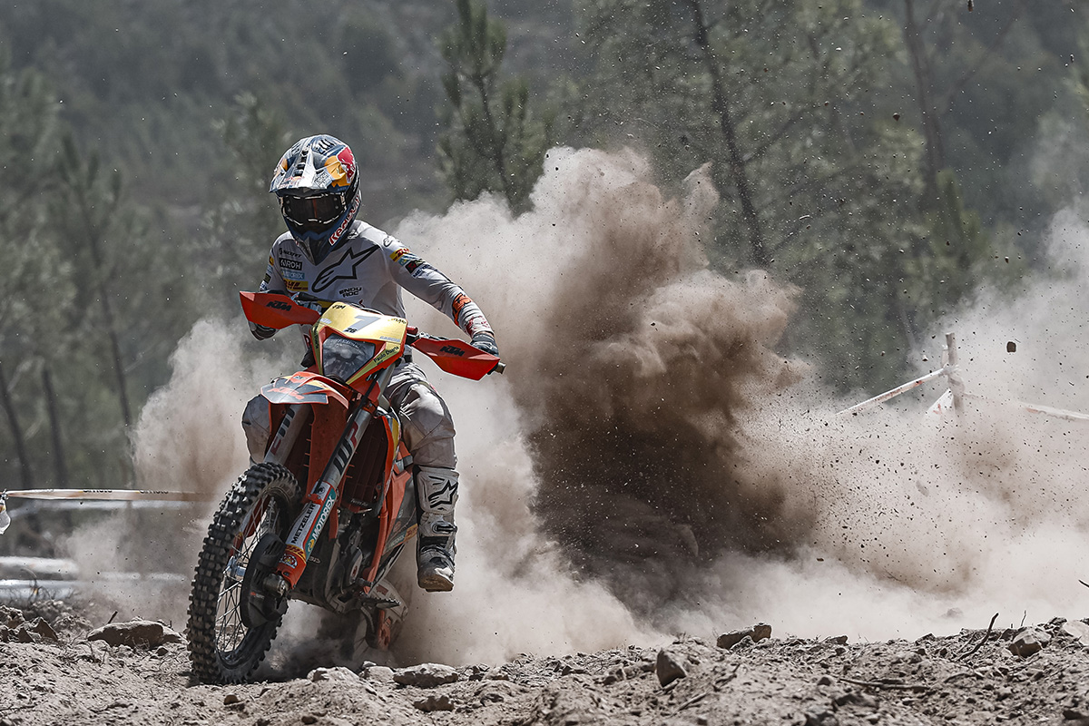 Resultados EnduroGP 2025 | Día 1: Josep García impone su ley en el polvo de Vila de Rei