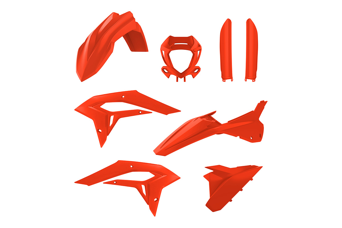 Quick look: 2023-2026 Beta X-Trainer Replica Plastic Kits from Polisport