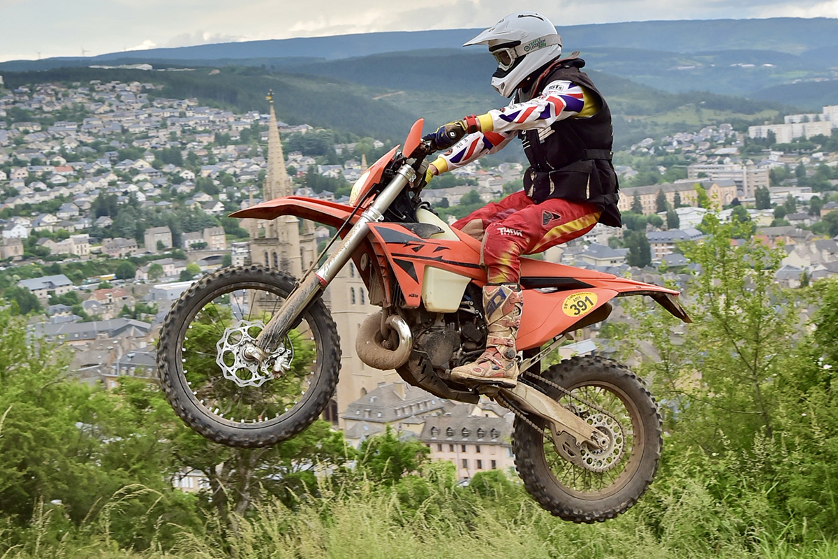 tristan-robinson-competing