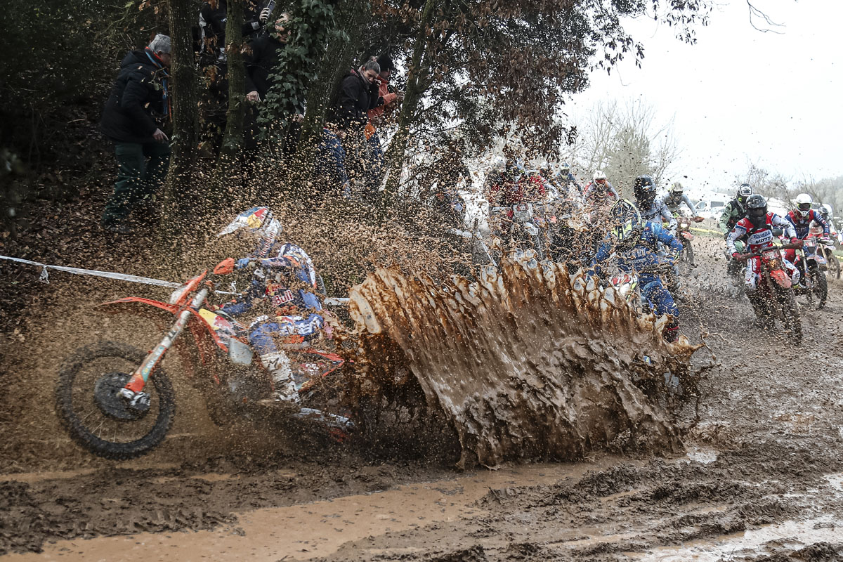 Bassella Race 2026: Josep García arrasa en la embarrada gran fiesta de inicio de la temporada de enduro
