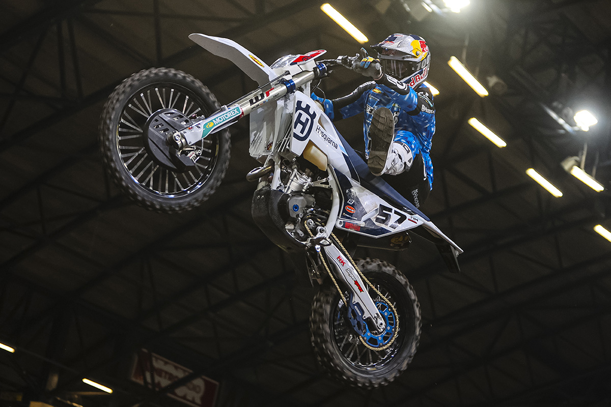 SuperEnduro 2026 Rnd6 Results: Billy Bolt Fights off Racy Walker and Brightmore for World Title in Newcastle