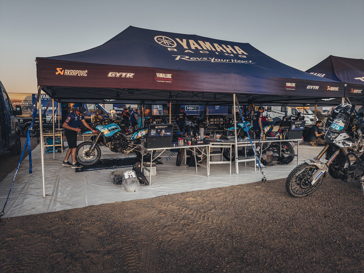 africa_eco_race_yamaha_tenere_team_paddock
