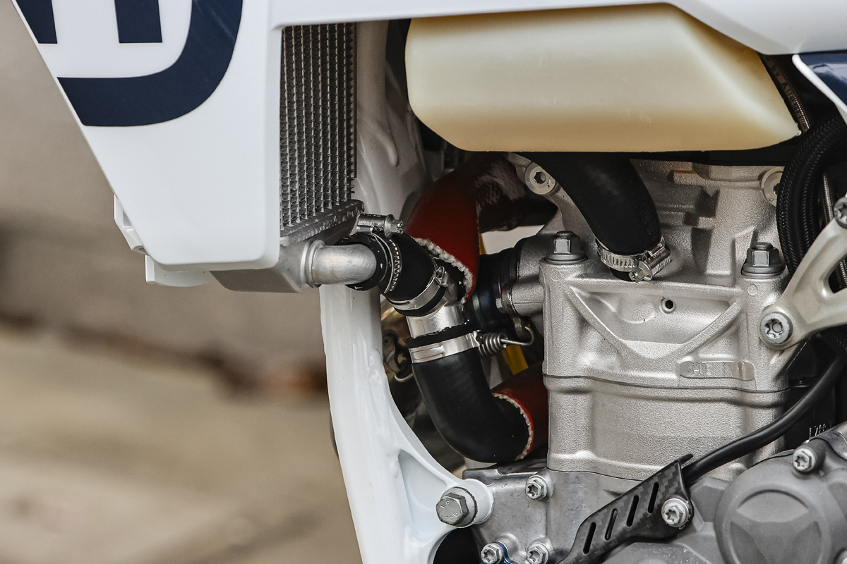 a-2026_husqvarna_fe350_billy_bolt_0217