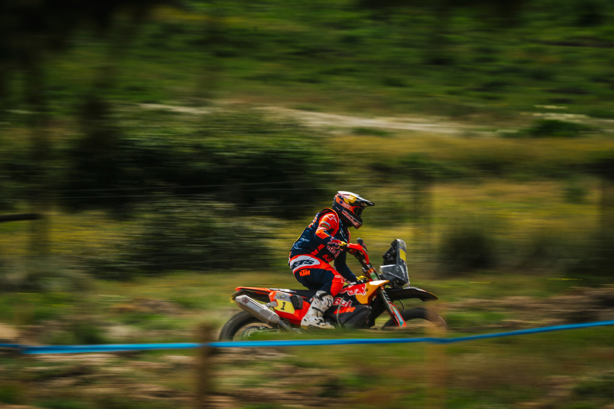 2026 Rally-Raid Portugal: Sanders Beats Schareina by 1 Second in Prologue